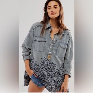 Free People Super Bloom Shirt Denim Railroad Stripe Floral Indigo Combo S NEW
